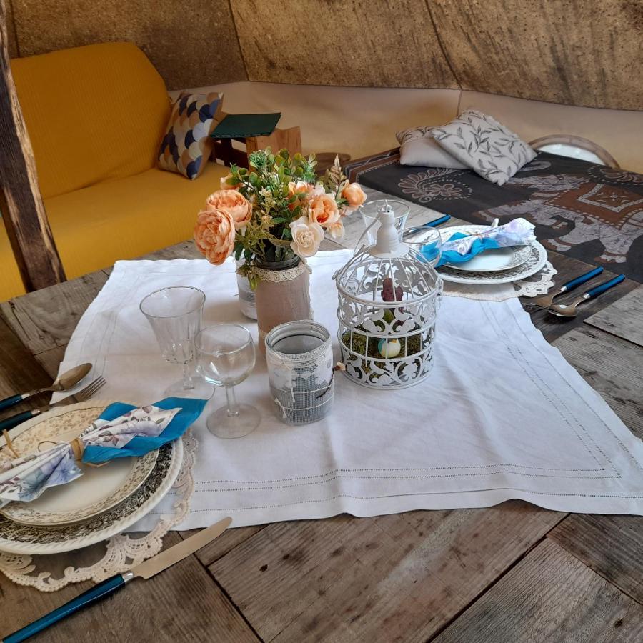Tente Safari Lodge Dans Foret Luxuriante Vielle-Tursan Dış mekan fotoğraf
