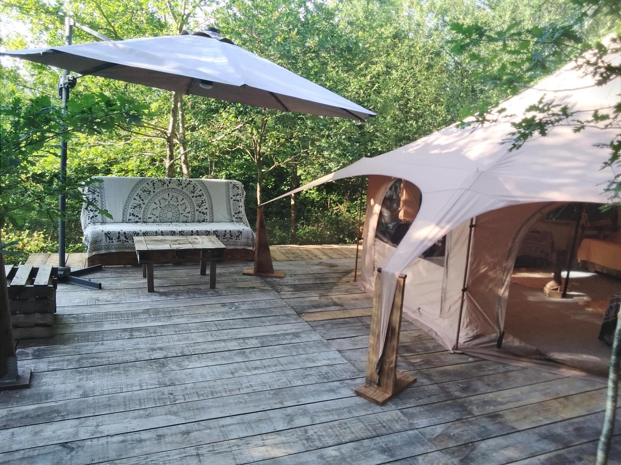 Tente Safari Lodge Dans Foret Luxuriante Vielle-Tursan Dış mekan fotoğraf